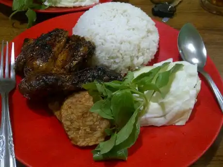 Gambar Makanan Ayam bakar rejosari 12