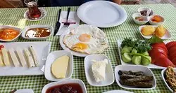 Esma Sultan'nin yemek ve ambiyans fotoğrafları 4