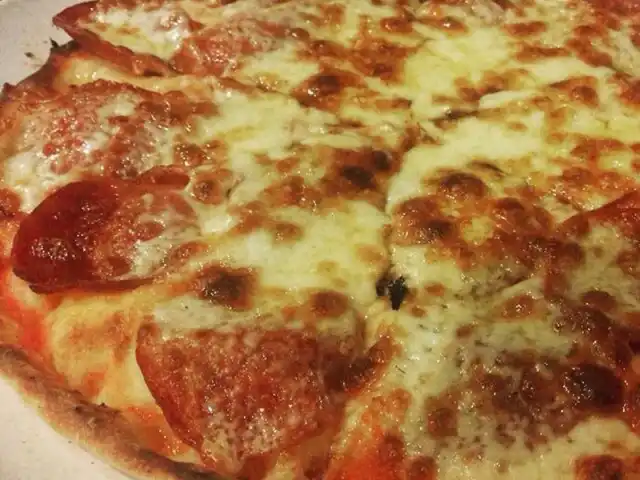 Gambar Makanan Pizza Kayu Bakar 16