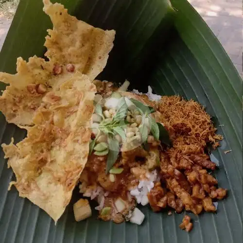 Gambar Makanan Pecel Pincuk Madiun Bu Budi Asli, Kedungkandang 2