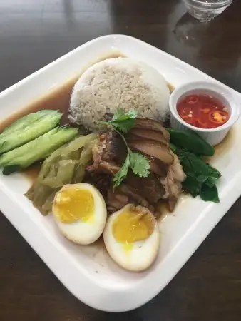 Sukhothai Beef Noodles House Food Photo 1