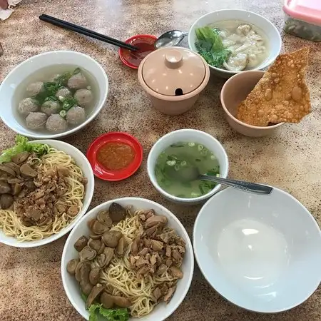 Gambar Makanan Bakmi Pinangsari 11