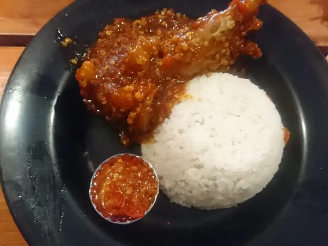 Gambar Makanan Ayam Goreng Nelongso 8