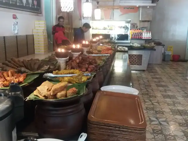 Gambar Makanan Warung Nasi Ampera 9