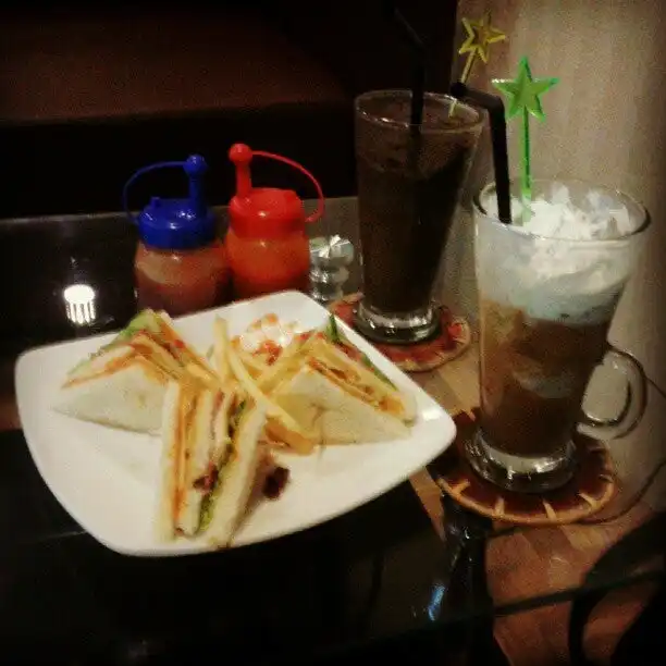 Gambar Makanan Coffee Break Cafe 5