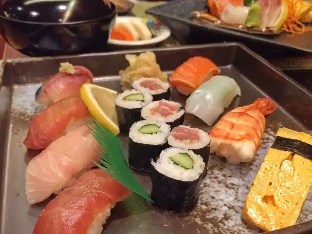 Gambar Makanan Mikura Sushi & Sake 12