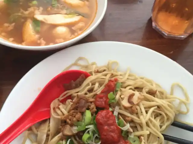 Gambar Makanan Bakmi Ahiung Khas Jambi 17