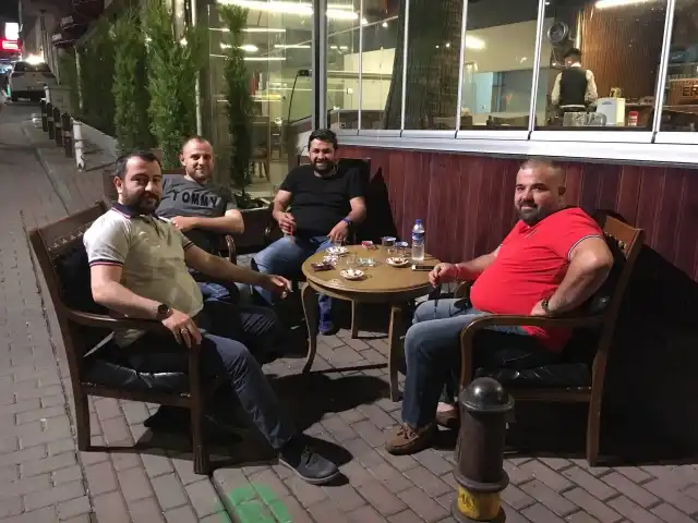 Erguvan Bursa Kebabı & Aile Çay Bahçesi'nin yemek ve ambiyans fotoğrafları 10