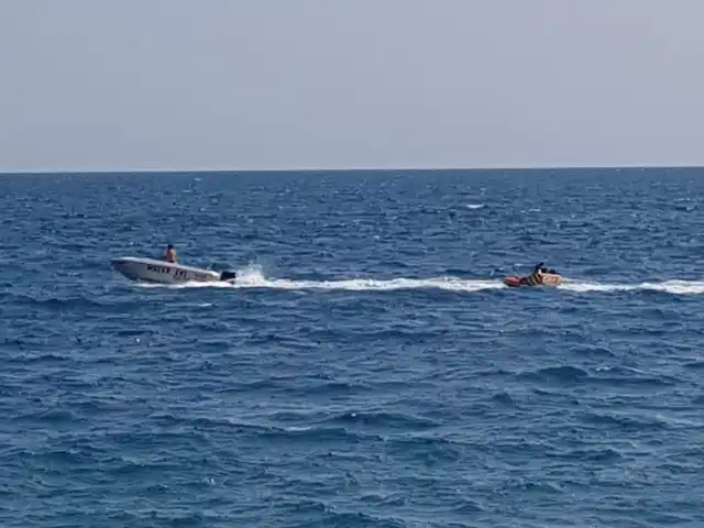 Bay Tudors Beach'nin yemek ve ambiyans fotoğrafları 5