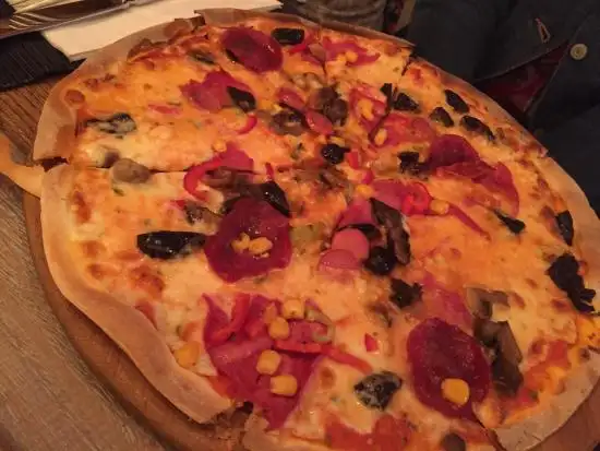 Fiore Italian Restaurant - Pizzeria'nin yemek ve ambiyans fotoğrafları 61