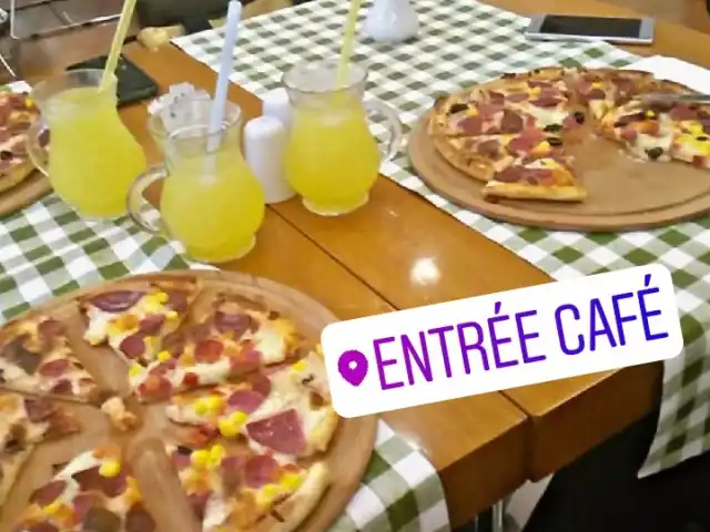 Entree Cafe'nin yemek ve ambiyans fotoğrafları 15