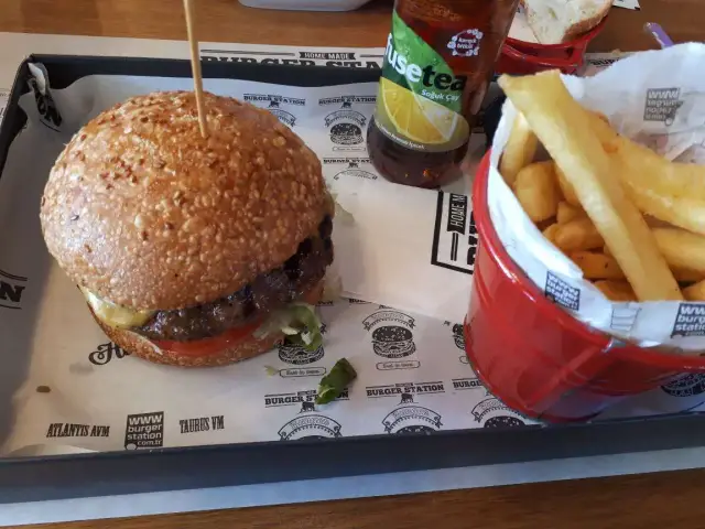 The Burger Station'nin yemek ve ambiyans fotoğrafları 4