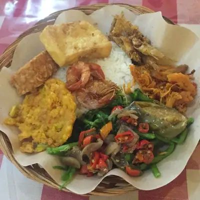 Warung Tempong Betutu Pak Komang