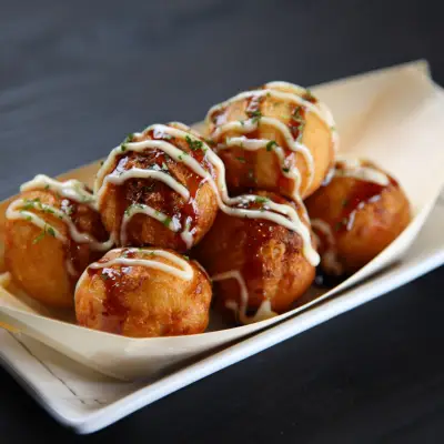 Takoyaki Viral Sedap Sengoti depan maybank