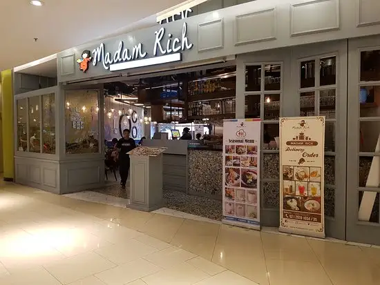 Gambar Makanan Madam Rich Central Park 15