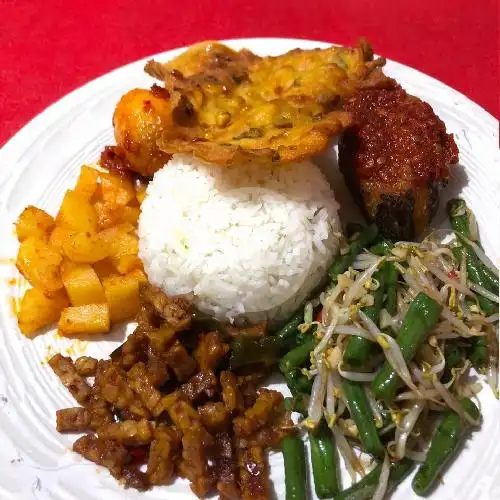 Gambar Makanan Nasi Rames dan Soto Ayam Bu Dewi, Sawah Besar 6