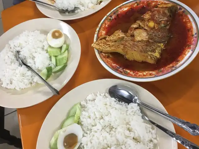 Medan Selera Jalan Tun Ali Food Photo 10