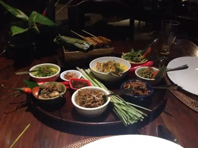 Gambar Makanan Bumbu Bali Restaurant & Cooking School 9