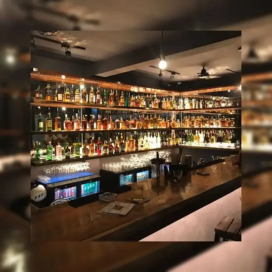 The Lost Abrahaman Oak - Whisky Bar