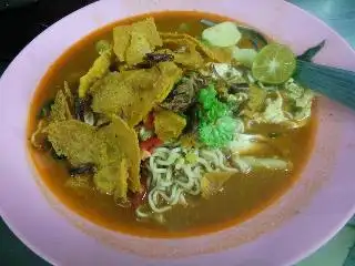 Mee Goreng Mamak Daun Pisang