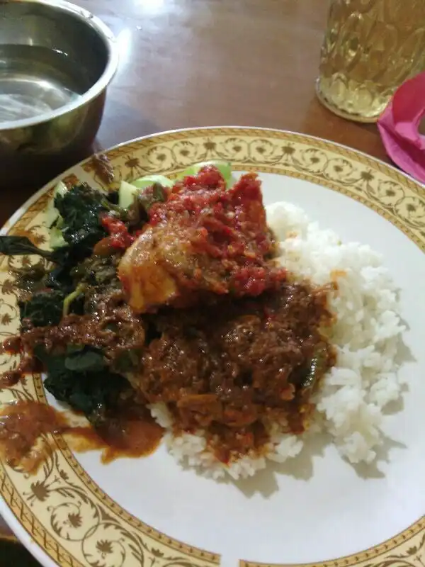 Gambar Makanan Rumah Makan Padang Kiambang Raya 3