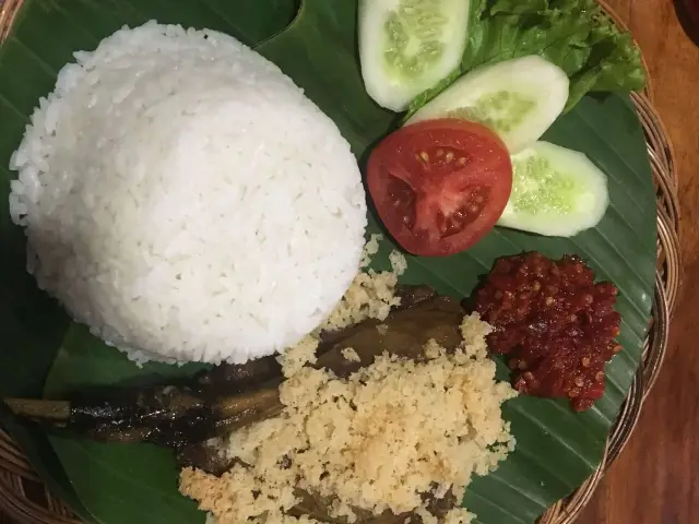 Gambar Makanan Bebek Kuali Budiyono 3