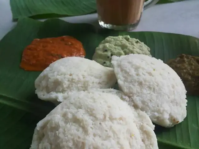 Ravi's Banana Leaf Food Photo 7