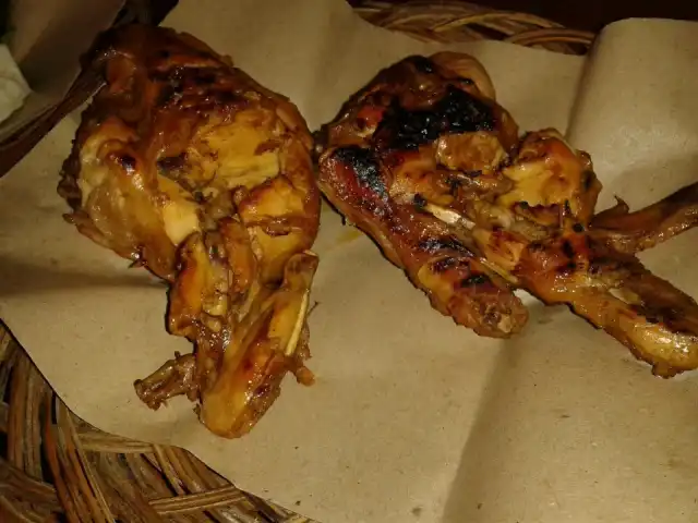 Gambar Makanan Ayam Bakar "Wong Jowo" 2