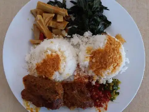 Rumah Makan Tiga Putri