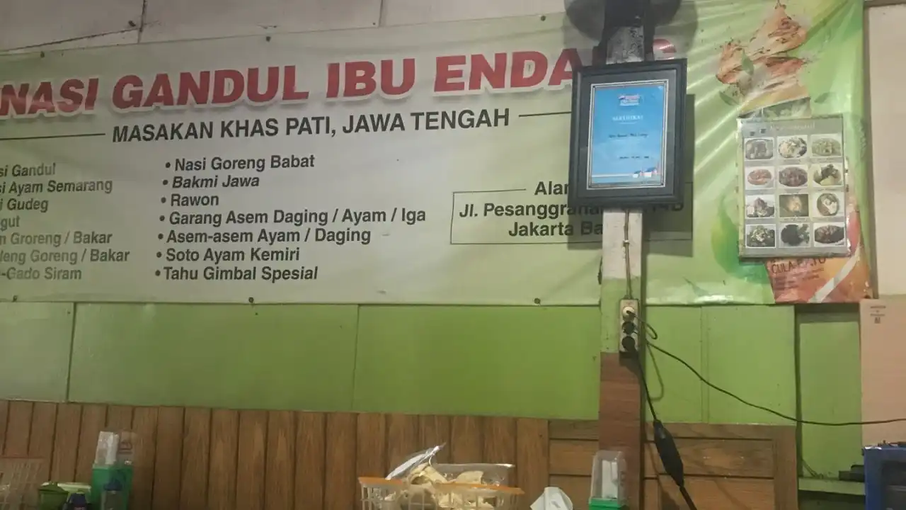 Nasi Gandul "Bu Endang" Khas Kota Pati