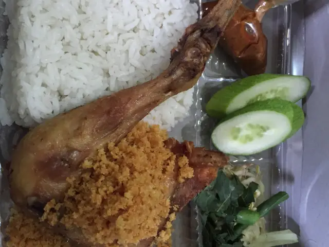 Gambar Makanan Ayam Kremes Bu Tjondro 10