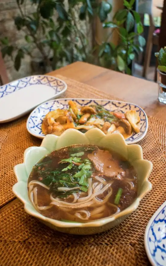 Az Çok Thai'nin yemek ve ambiyans fotoğrafları 28