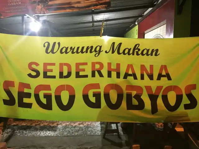 Gambar Makanan Warung Makan Sederhana Sego Gobyos 3