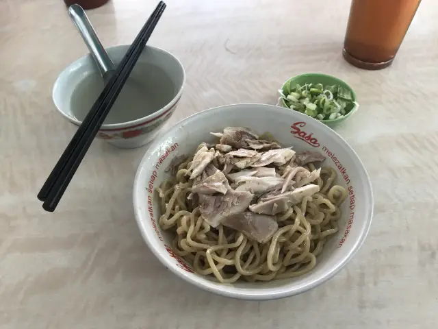 Gambar Makanan Bakmi Aheng Mangga Besar 12