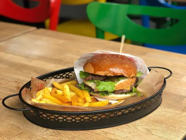 Küp Burger'nin yemek ve ambiyans fotoğrafları 1