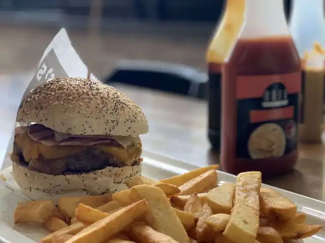 Mm&g's Burger'nin yemek ve ambiyans fotoğrafları 15