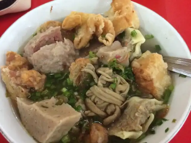 Gambar Makanan Bakso Kota Cak Man 6