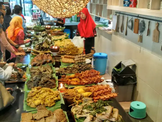 Gambar Makanan Warung Nasi Ampera 9