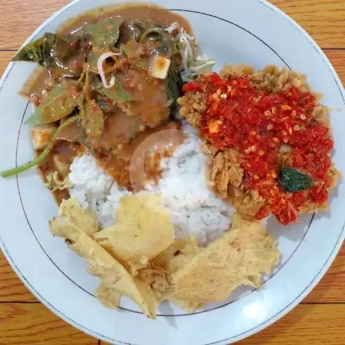 Gambar Makanan Warung Pecel Family, Sultan Hasanuddin 3