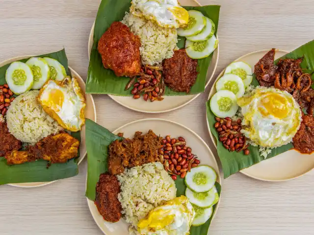 NASI LEMAK KAK ZAH