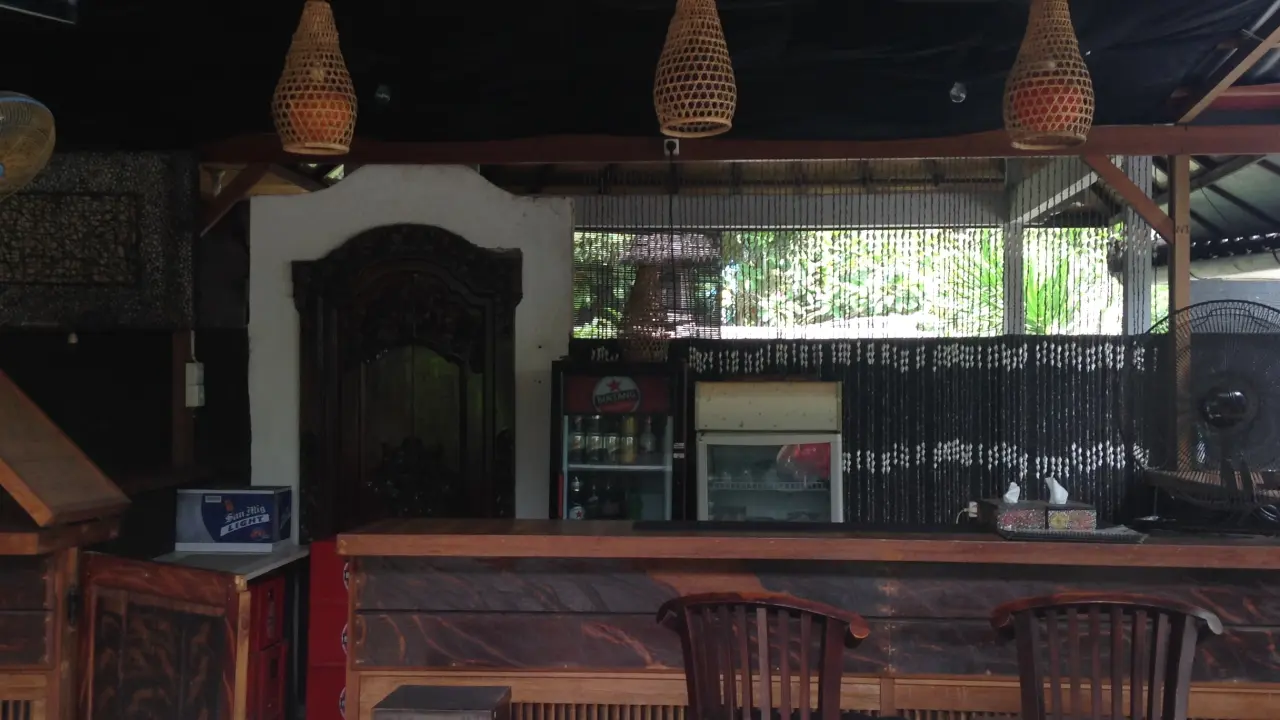 Garden Bar