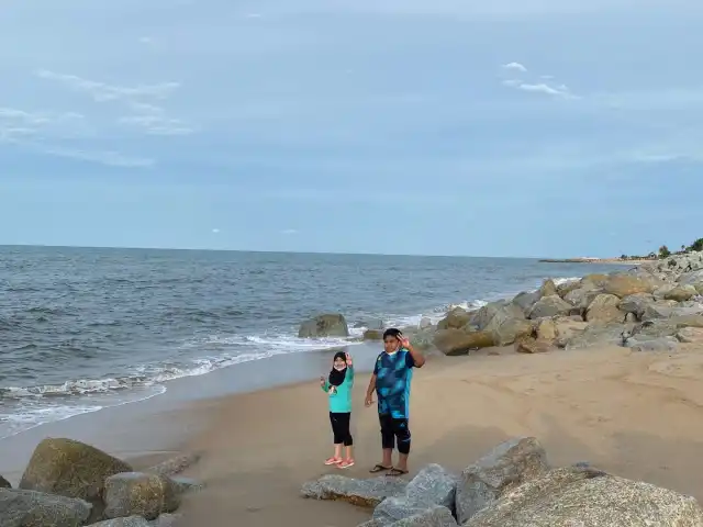 ICT Pantai Mengabang Telipot ( Batu Rakit )