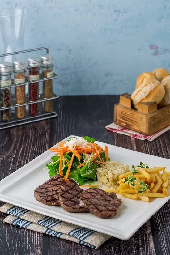 Barista Plus Cafe & Restaurant & Bar'nin yemek ve ambiyans fotoğrafları 3