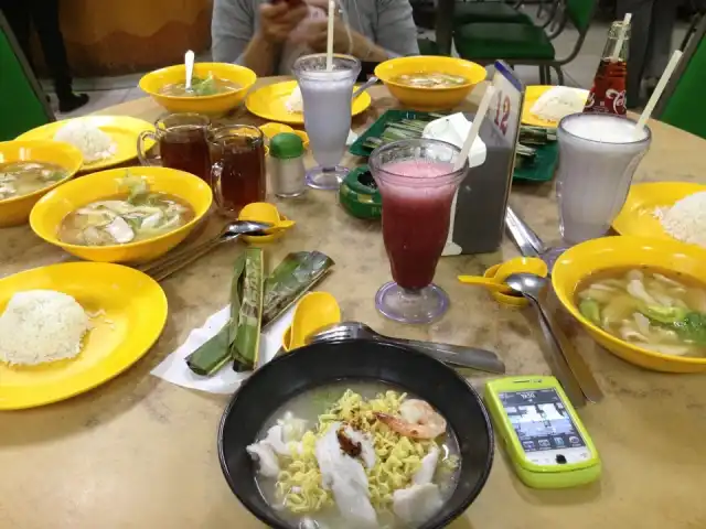 Gambar Makanan Yong Kee Istimewa Soup Seafood 6