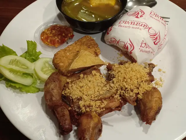 Gambar Makanan AyamGorengKarawaci 2