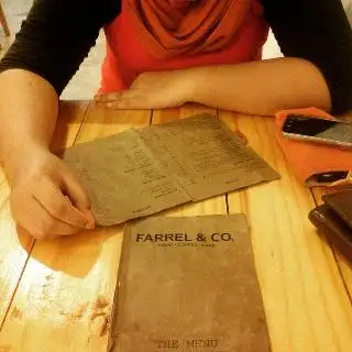 Farrel & Co.