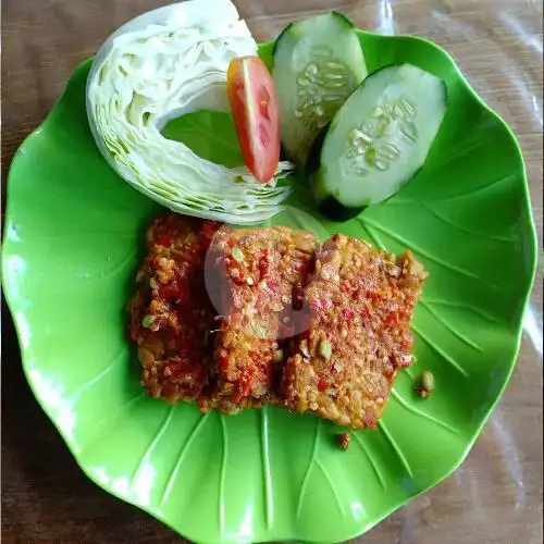 Gambar Makanan Ayam Panggang Bumbu Merah & Nasi Rawon Chen-Chen, Tukad Balian 20