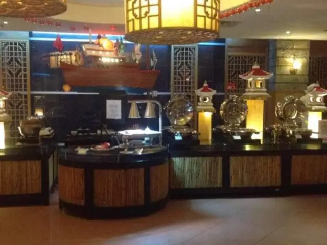 Wang Shan Lo - Crown Regency Hotel & Towers Food Photo 13