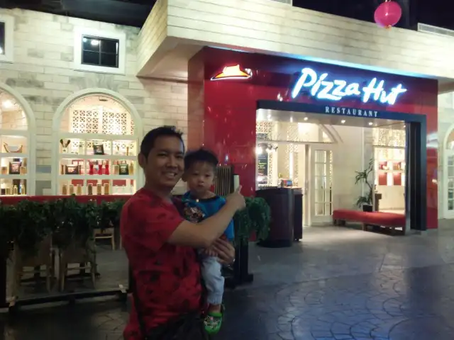 Gambar Makanan Pizza Hut Ciputra World 7