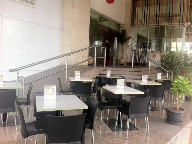 Gambar Makanan Terrace Cafe - Amaris Hotel 3